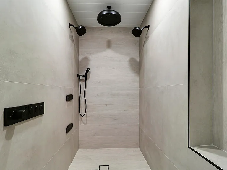 2443 E Edgewater Dr — Photo 32