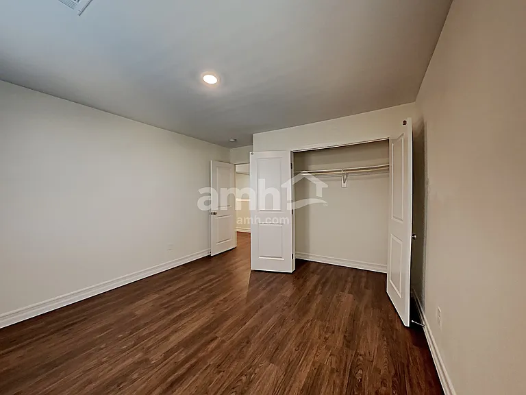 5884 Petronius St — Photo 18