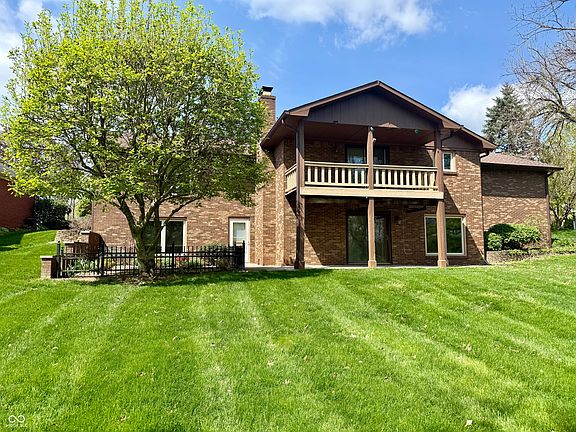 3rd image of 621 Elm Dr