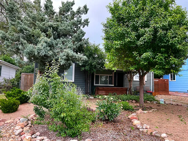1272 Lansing St — Photo 13