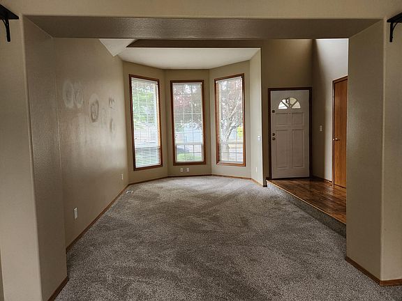 2nd image of 10502 NW 13th Pl