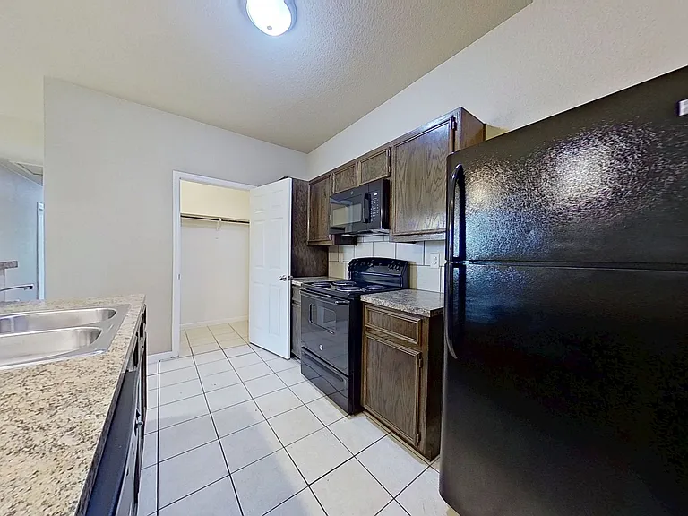 1707 Aztec Trce #A — Photo 26