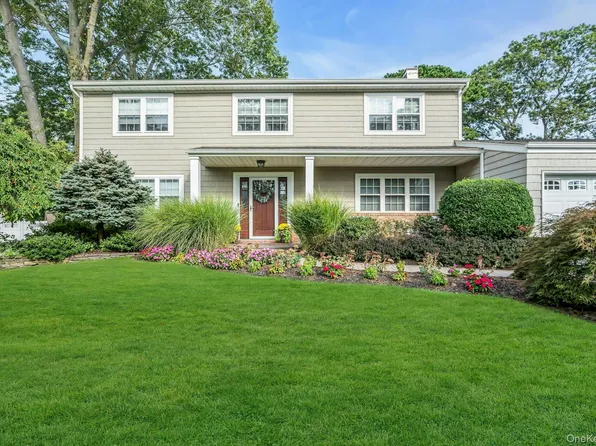 177 N Bicycle Path, Selden, NY 11784