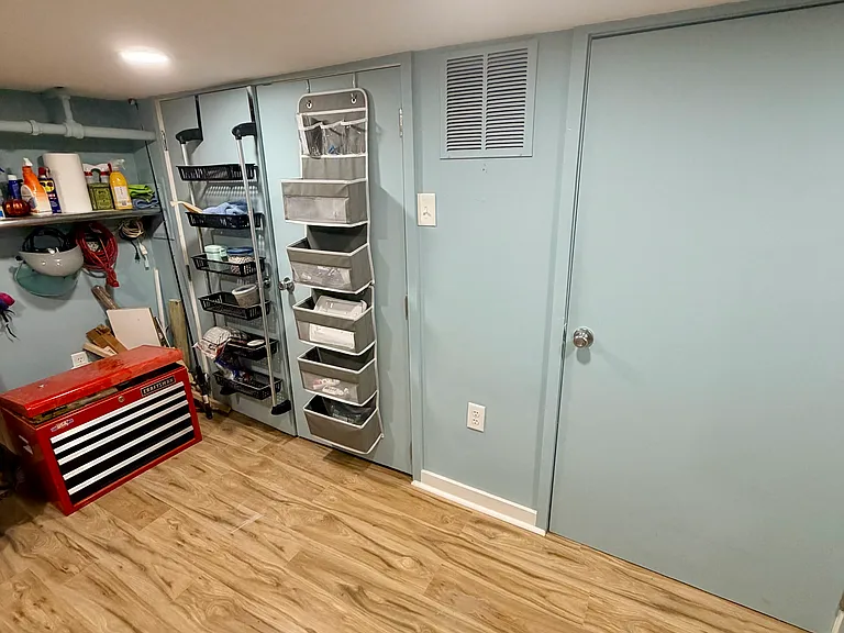 427 Naomi St — Photo 16