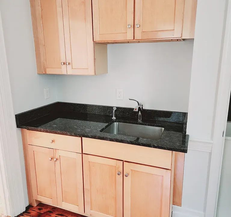 83 E Main St #3