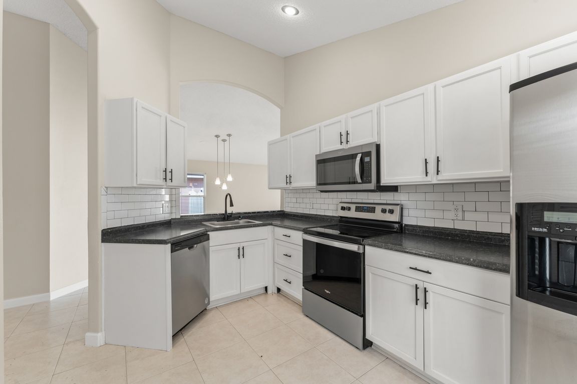 next background image