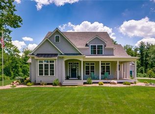 17 Wisk Key Wind Rd, Wallingford, CT 06492