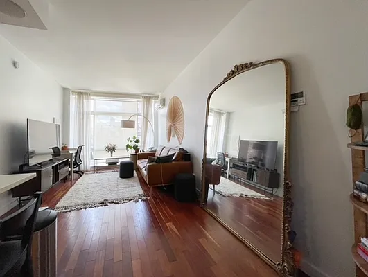 Rented by Kahen Properties | media 28