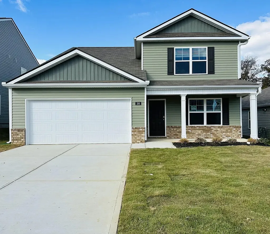 4 bed, 2618 sqft, $2,600 — Photo 1