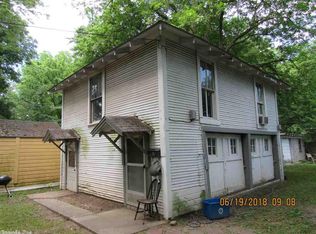 845 1/2 Center St, Conway, AR 72034