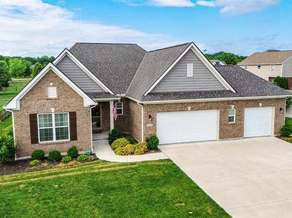 1942 Cathedral Ln, Hamilton, OH 45013