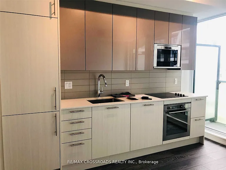 403 Church St #1907 — Photo 5