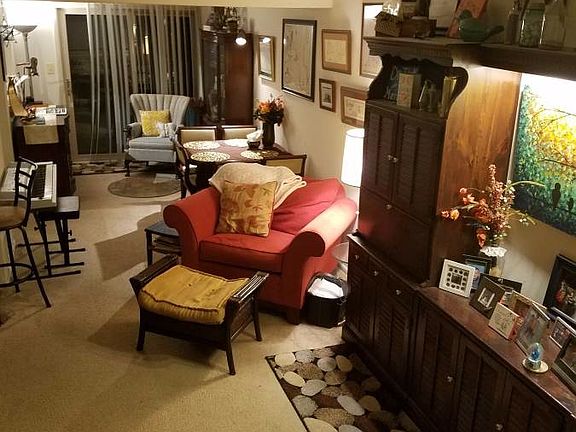 Living Room / Dinning Room