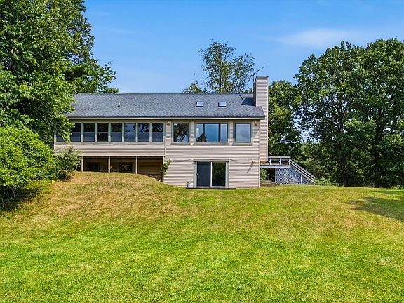 3rd image of 11144 Horton Rd