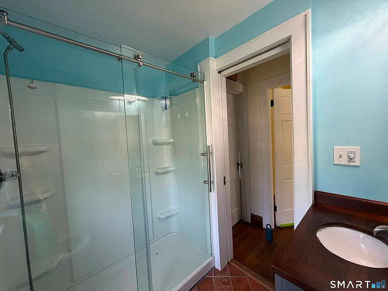 105 Crystal St #2 — Photo 12