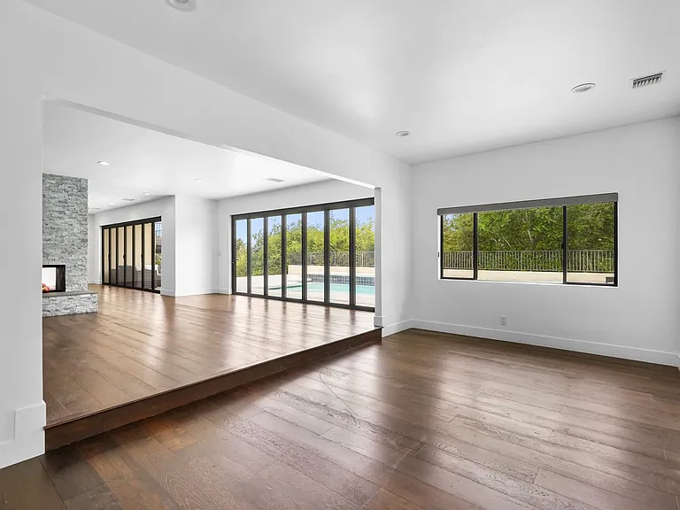 3812 Westfall Dr — Photo 10