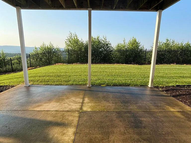 1803 Robinson Close — Photo 31