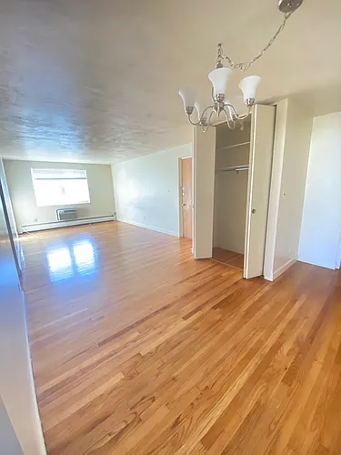 77 Porter St Photo 1