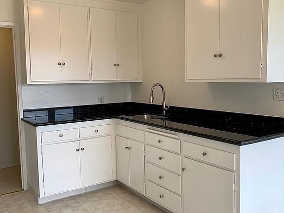 5th image of 47 Seward St APT 2