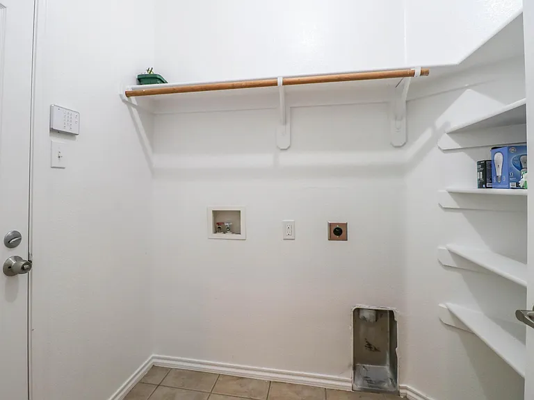 12532 Clarksburg Trl — Photo 19
