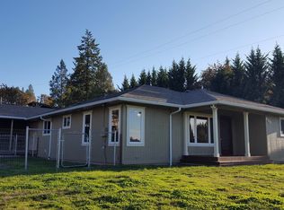 615 Grandview St, Glide, OR 97443
