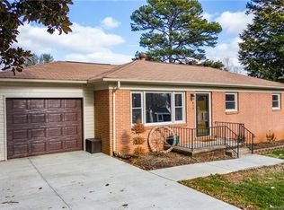 419 20th Ave NE, Hickory, NC 28601