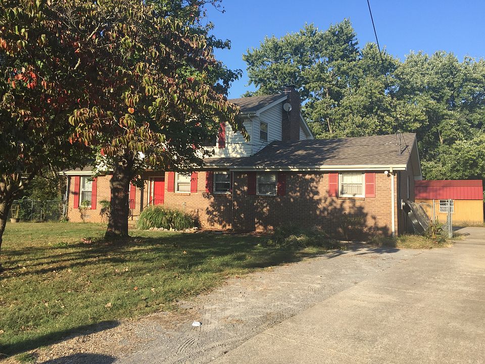 2nd image of 102 Allen Ct N