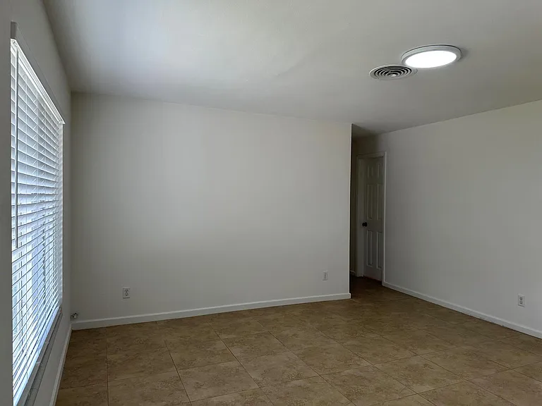 2745 Atlantic Blvd — Photo 16