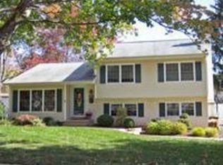 507 Oxford Rd, Yardley, PA 19067