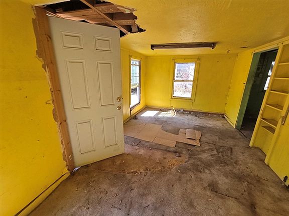 2nd image of 1208 N 7th St