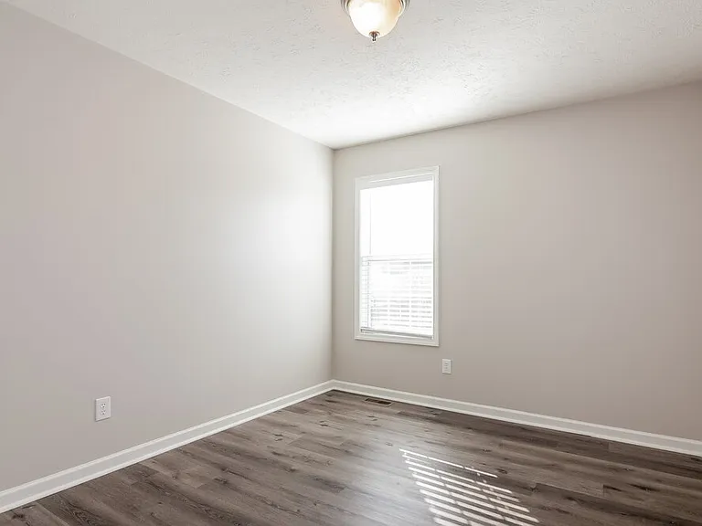 634 Loch Lomond Cir — Photo 11