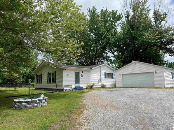 5 Sloan Ln, Benton, KY 42025