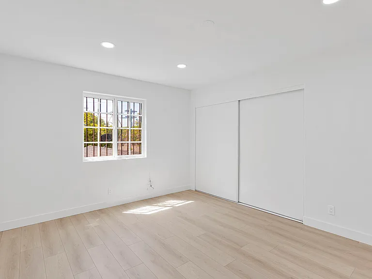 348 W 83rd St #2 — Photo 8