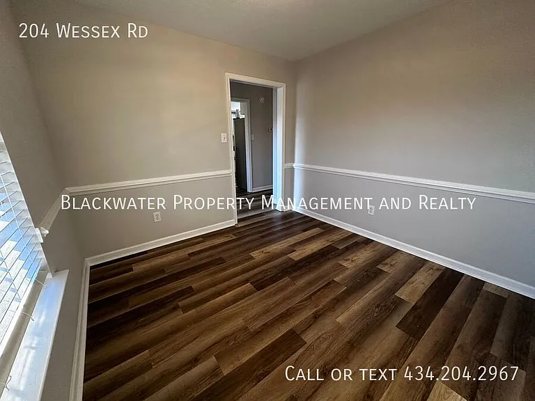 204 Wessex Rd — Photo 10