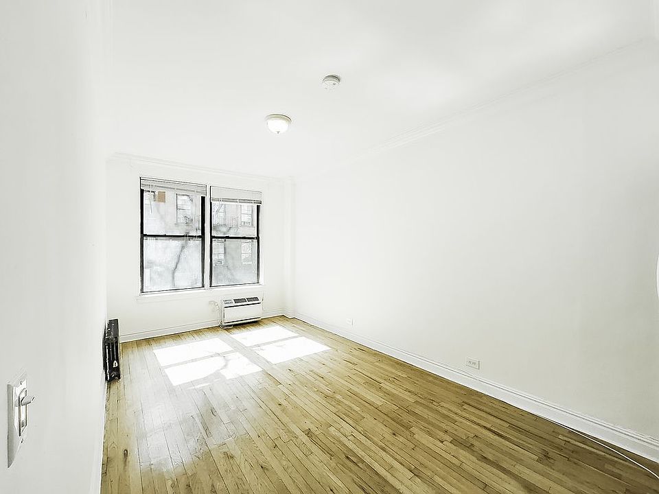 1st image of 417 W 56th St #A4