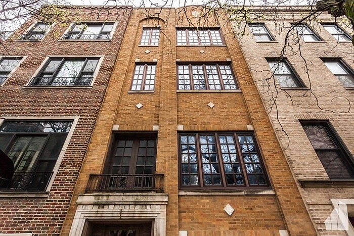 1st image of 1005 N Lasalle St #1T