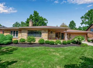 226 E Treehaven Rd, Cheektowaga, NY 14215