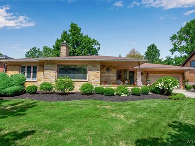 226 E Treehaven Rd, Cheektowaga, NY, 14215