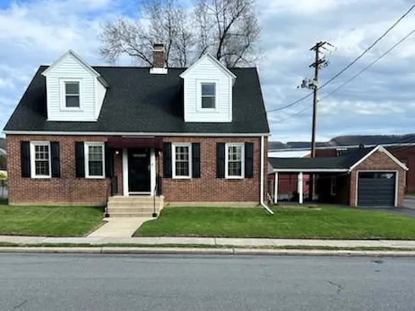 118 E Fleming Ave, Lewistown, PA 17044