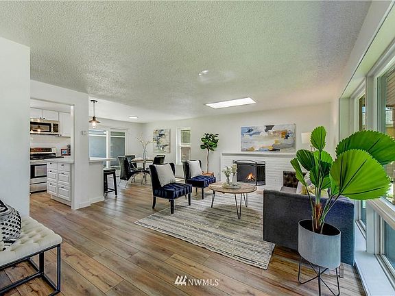 3rd image of 22405 56th Ave W