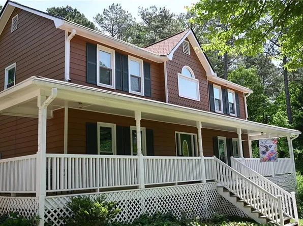 1 Due West Ct, Dallas, GA 30157