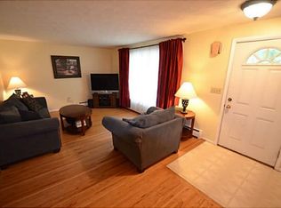 15 Debby Ln, Rochester, NY 14606