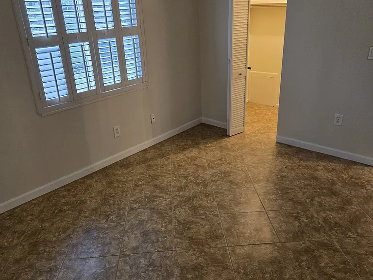 2304 Ringling Blvd #117 — Photo 13