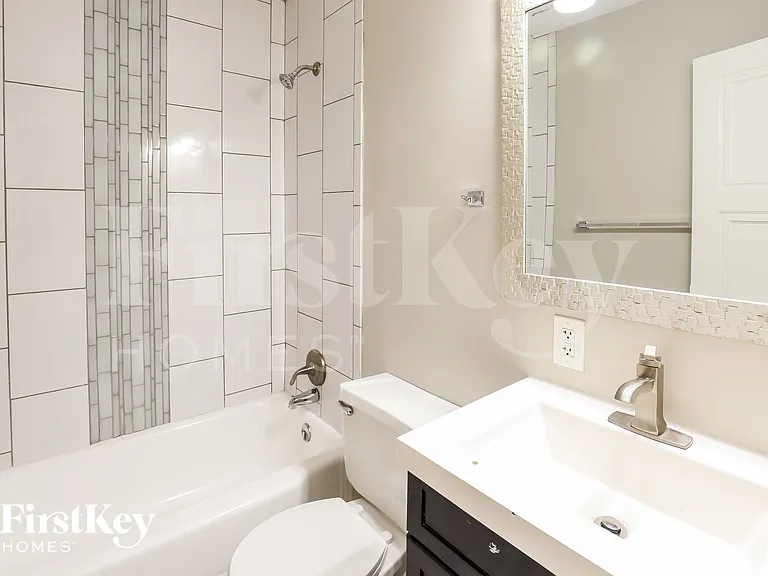 8712 Marty Ln — Photo 12