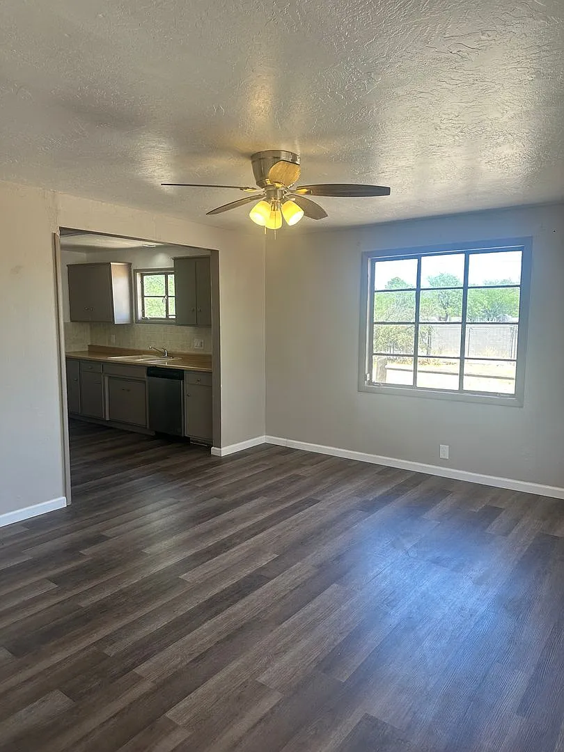 Hildreth-7150 — Photo 3