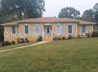 4450 Oak Lane Cir, Pinson, AL 35126