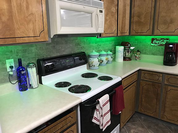 4th image of 7112 Woodmore Oaks Dr