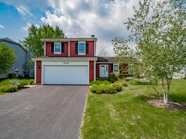 1N140 Timber Ridge Dr, Winfield, IL 60190