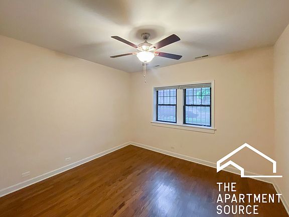4th image of 1827 W Leland Ave APT Gdn