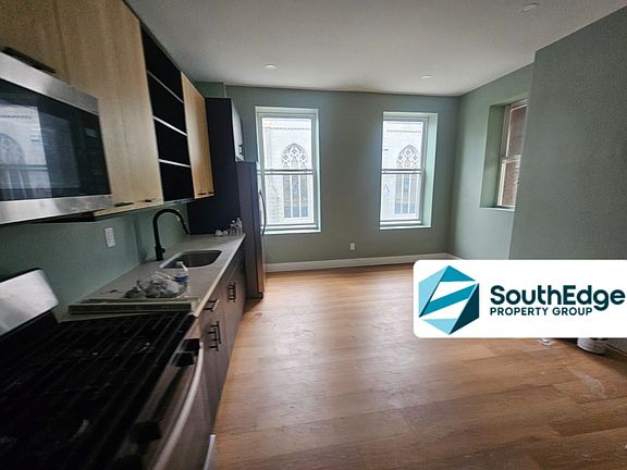 5th image of 448 Main St Suite 2